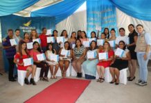Condor Gold capacita a comunitarios leoneses