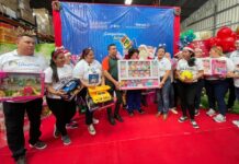 Más de 3 mil sonrisas apadrina Walmart en esta Navidad