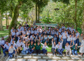 Nestlé continúa impulsando la capacitación de jóvenes caficultores en la región