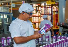 Dos Pinos llega casi a los 2,500 millones de vasos de leche distribuidos en la región