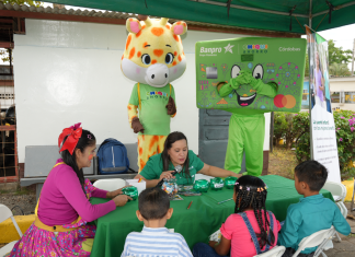 Banpro imparte educación financiera en INCASA