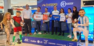 La Curacao y RadioShack premian a los ganadores de su promoción «El Pase Mundialista, vive de cerca el fútbol con tus compras»