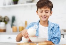 ¿Leche, yogurt o queso? La edad del niño o niña determina las necesidades
