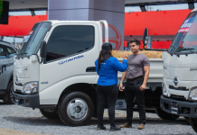 Camiones HINO se presentan en Motosport Wiwilí 2026 con opciones de financiamiento para el sector productivo y comercial
